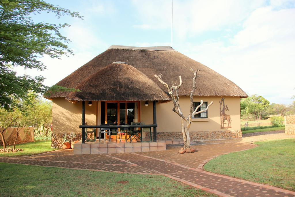 Ukutula Lion Lodge Beestekraal  Zimmer foto