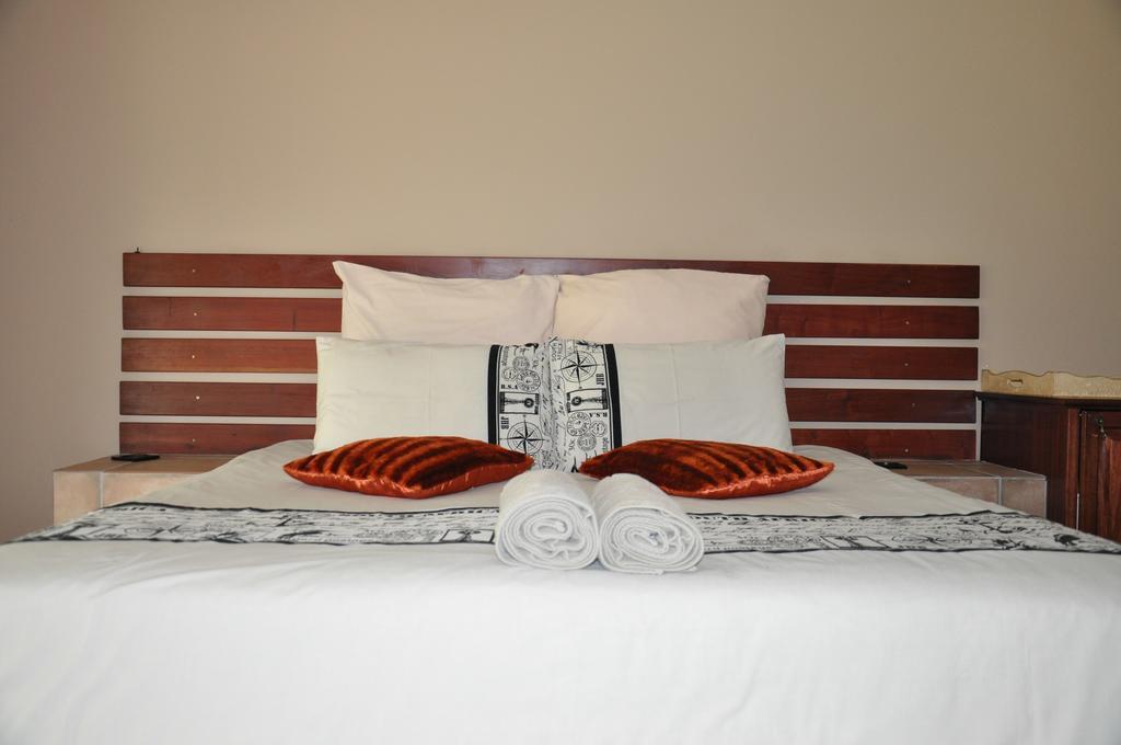 Ukutula Lion Lodge Beestekraal  Zimmer foto