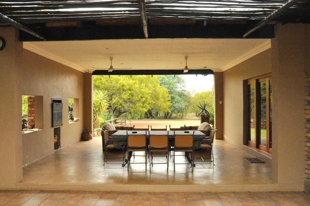 Ukutula Lion Lodge Beestekraal  Zimmer foto
