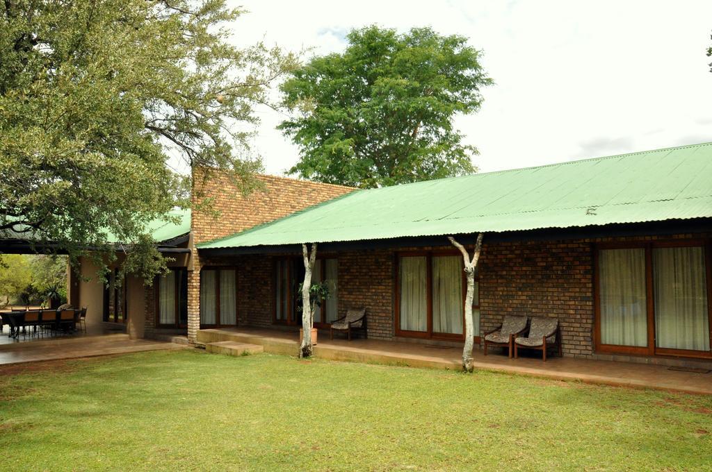 Ukutula Lion Lodge Beestekraal  Zimmer foto