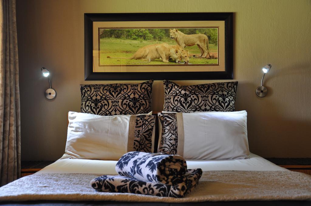 Ukutula Lion Lodge Beestekraal  Zimmer foto